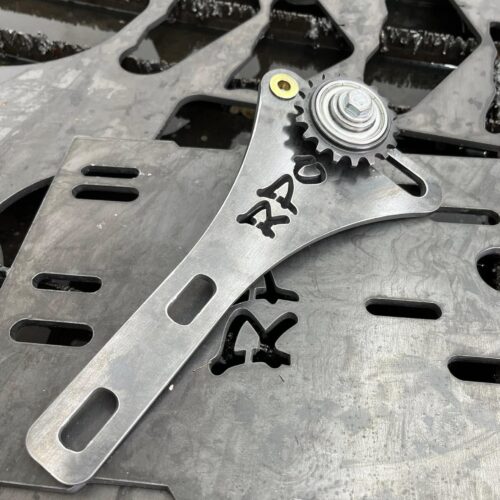 480705737_604167395712428_1256872938975898655_n.jpg chain tensioner