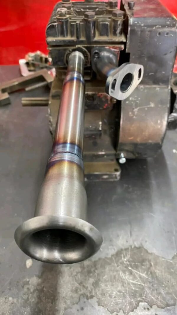 WhatsApp Image 2025-09-03 at 16.25.12_b493afbb Standard valve heavy duty side exit header with brace